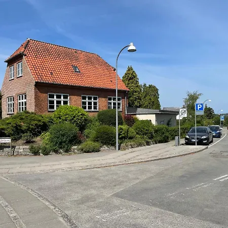 Jonstrupvejens Lejl B * Ballerup